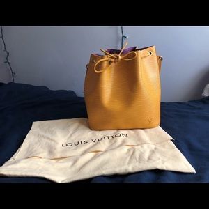 Authentic Louis Vuitton Epi Petit Noe